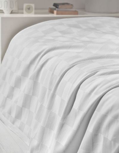 Hastane Büyük Damalı Pike (160x230)